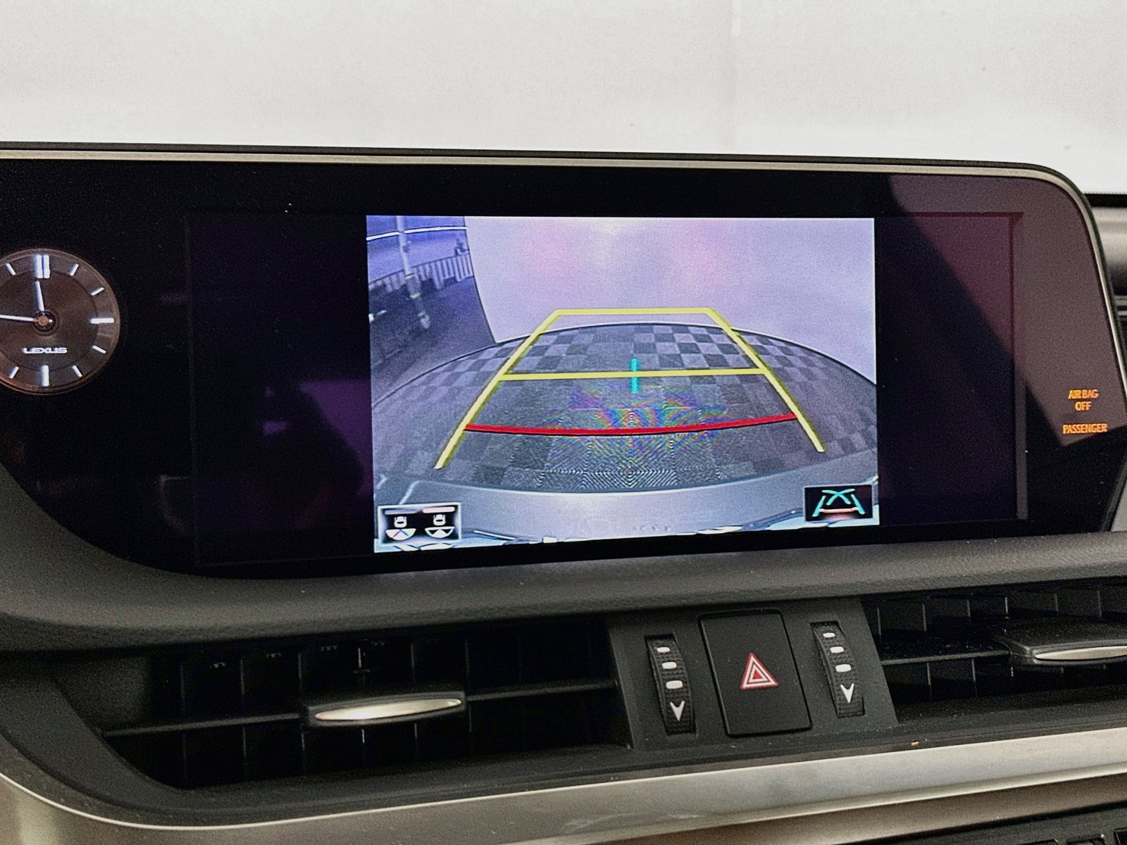 Used 2020 Lexus ES 300h w/ Premium Package FWD image 14