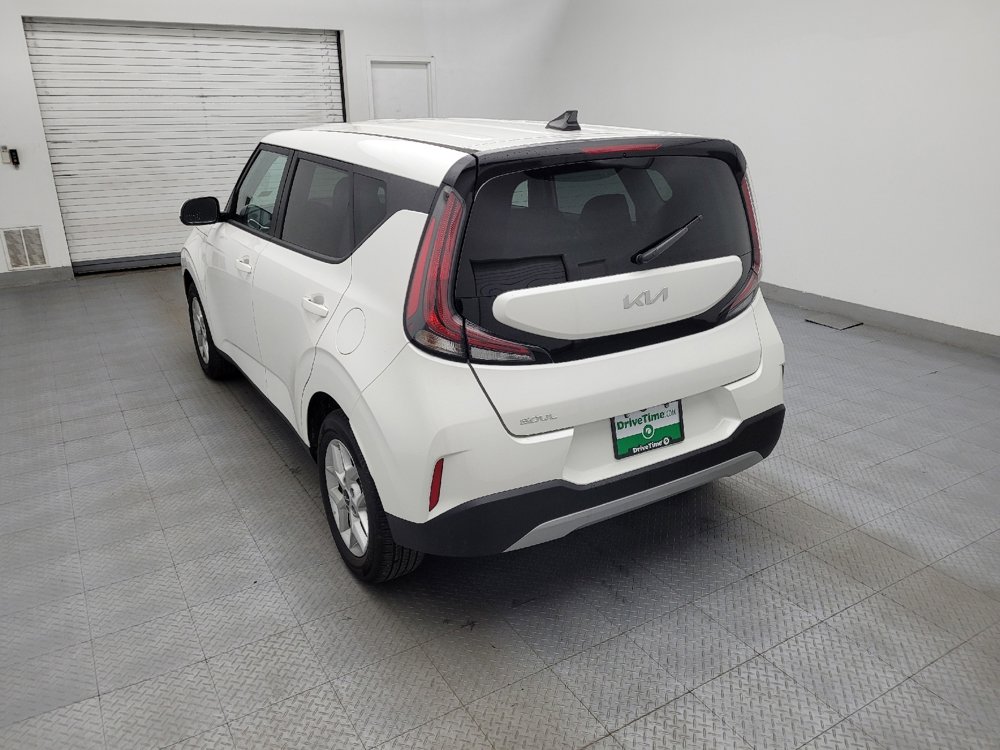 Used 2025 Kia Soul LX w/ LX Technology Package image 5