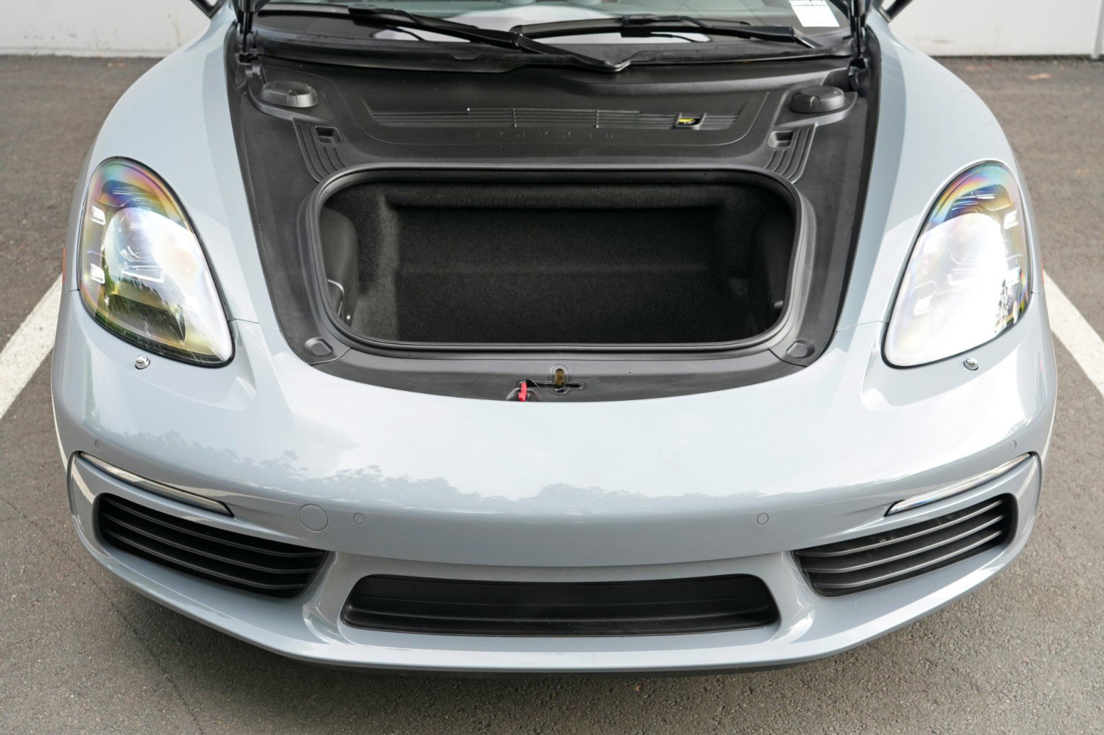 Used 2024 Porsche 718 Cayman RWD image 8