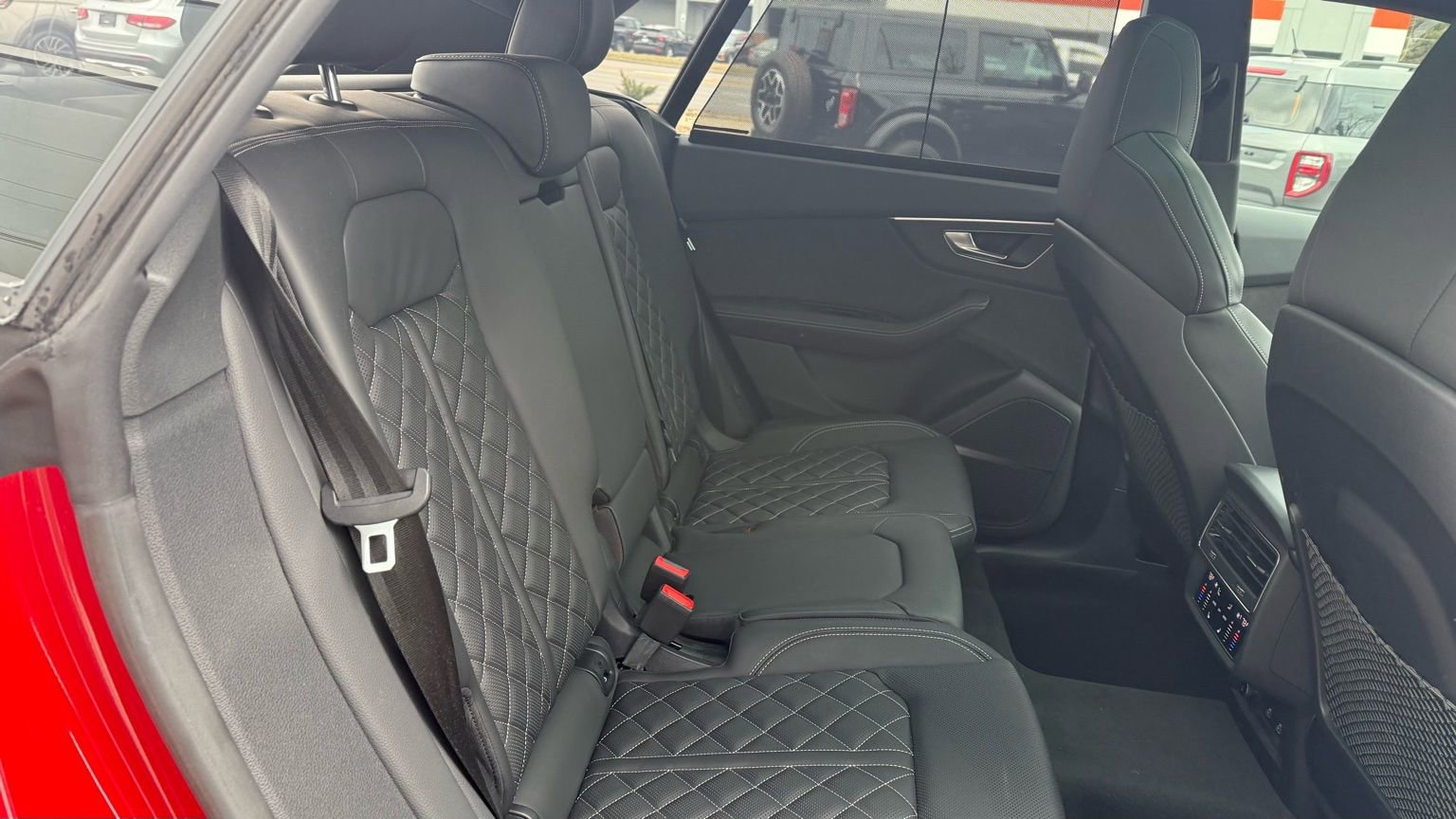 Used 2024 Audi SQ8 Premium Plus image 20