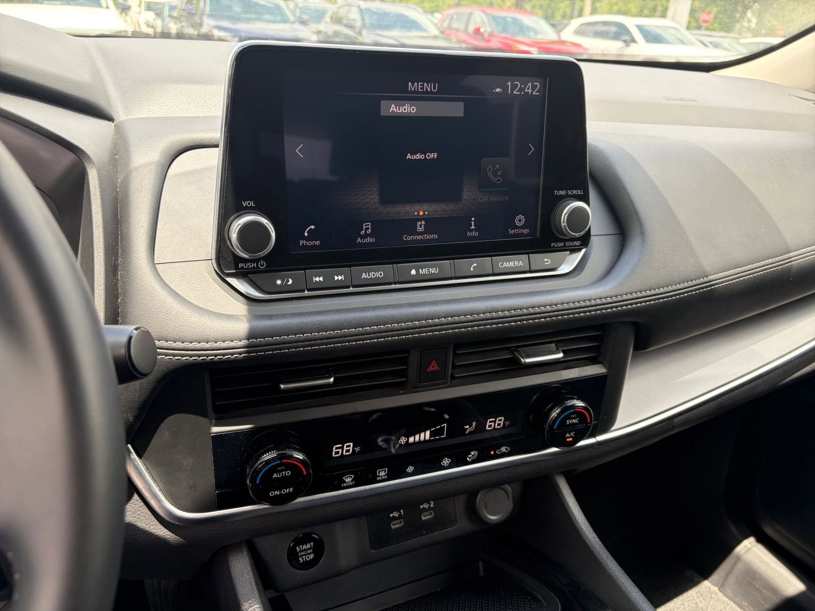 Used 2025 Nissan Rogue SV FWD image 21
