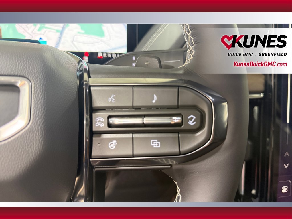 New 2026 GMC Yukon Denali Ultimate w/ LPO, Floor Liner Package AWD/4WD image 13