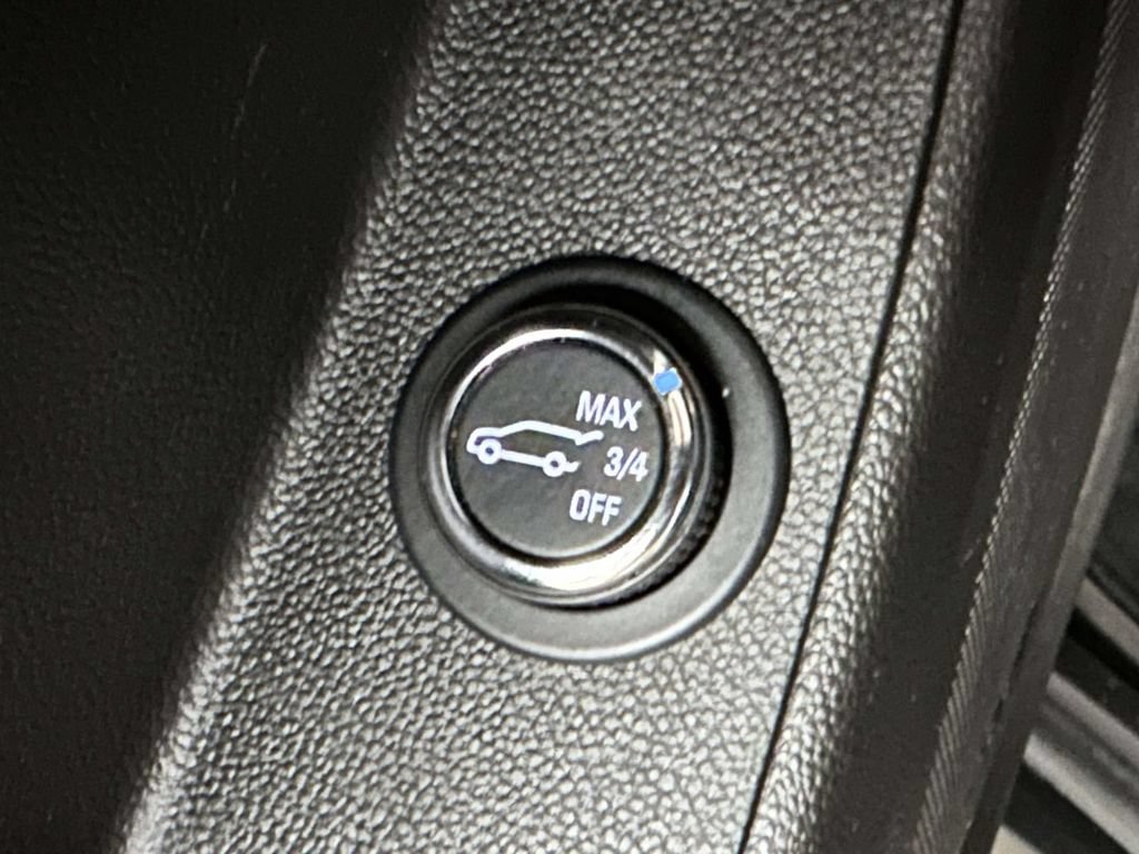 Certified 2023 Chevrolet Traverse LT AWD/4WD image 21