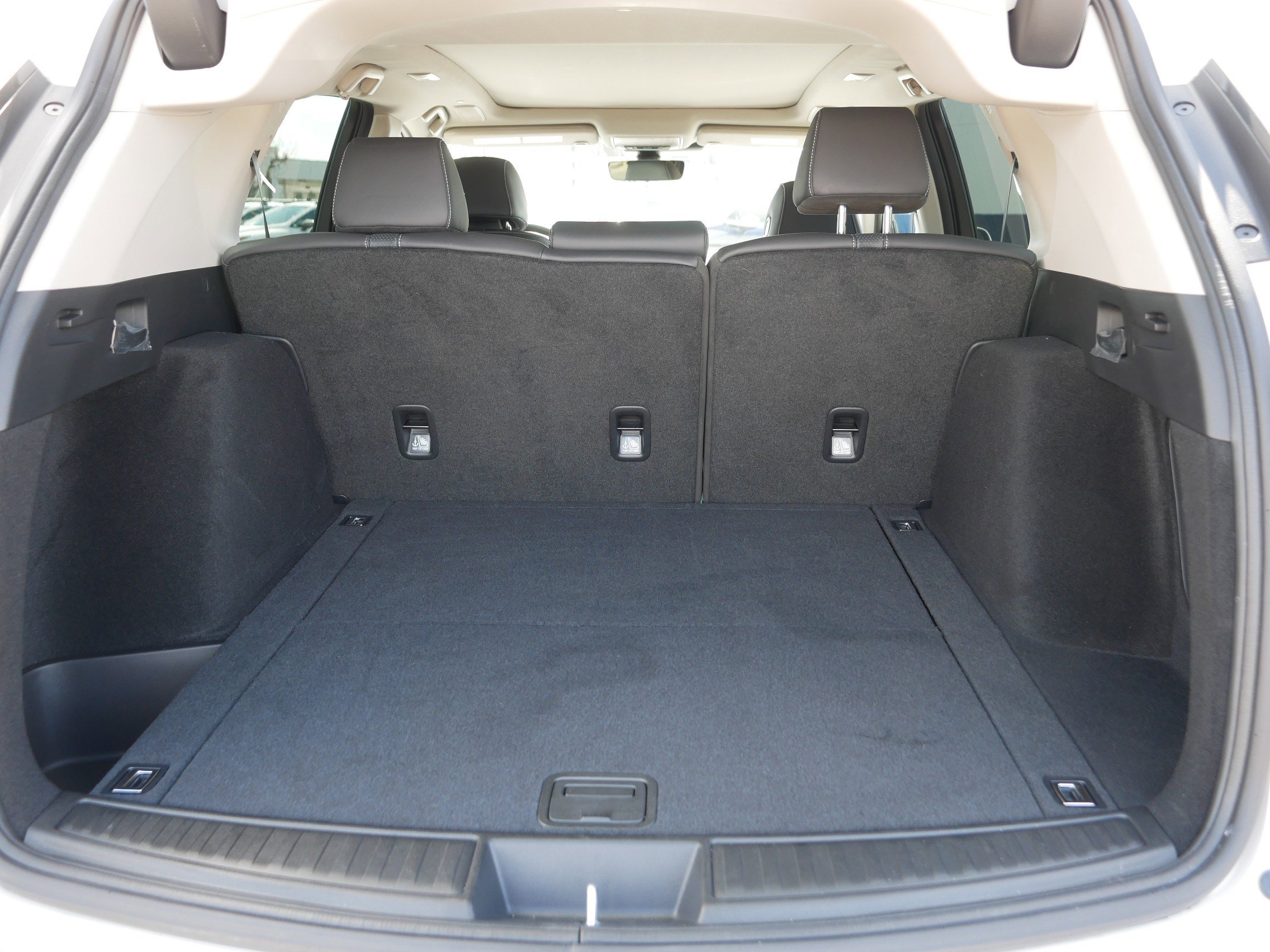 Used 2025 Acura RDX SH-AWD w/ Technology Package image 18