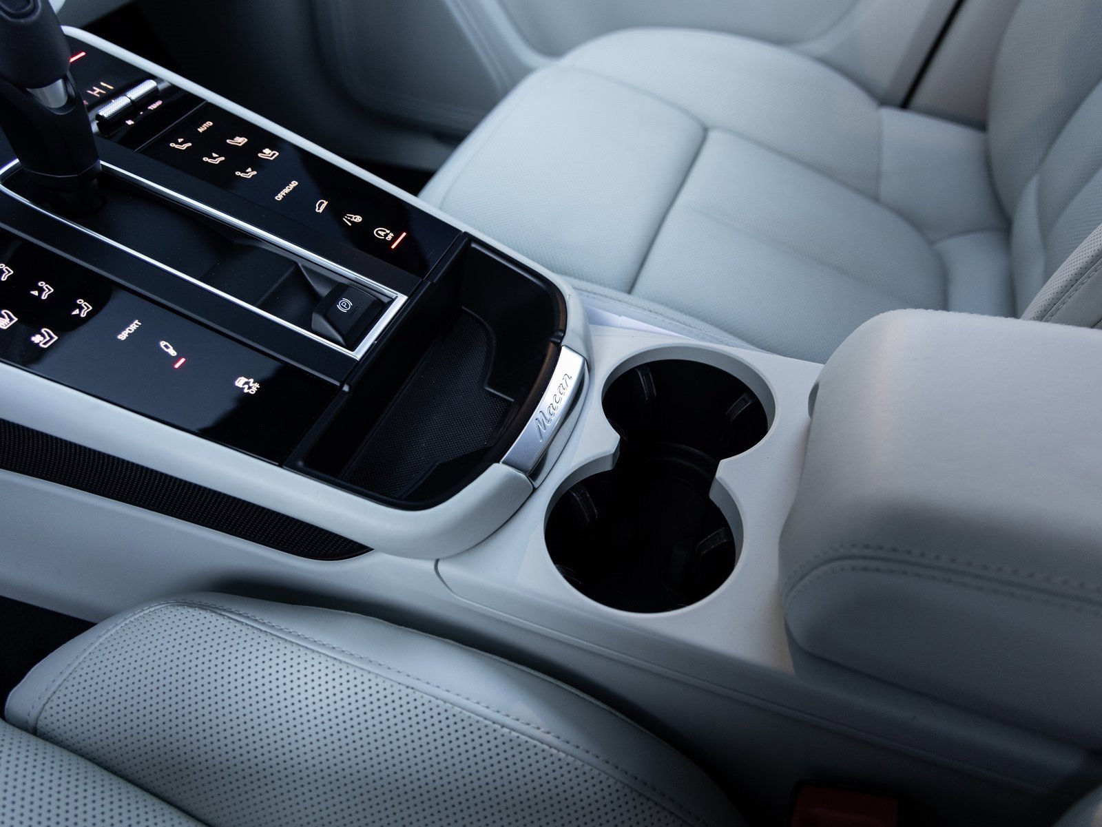 Used 2023 Porsche Macan S image 18