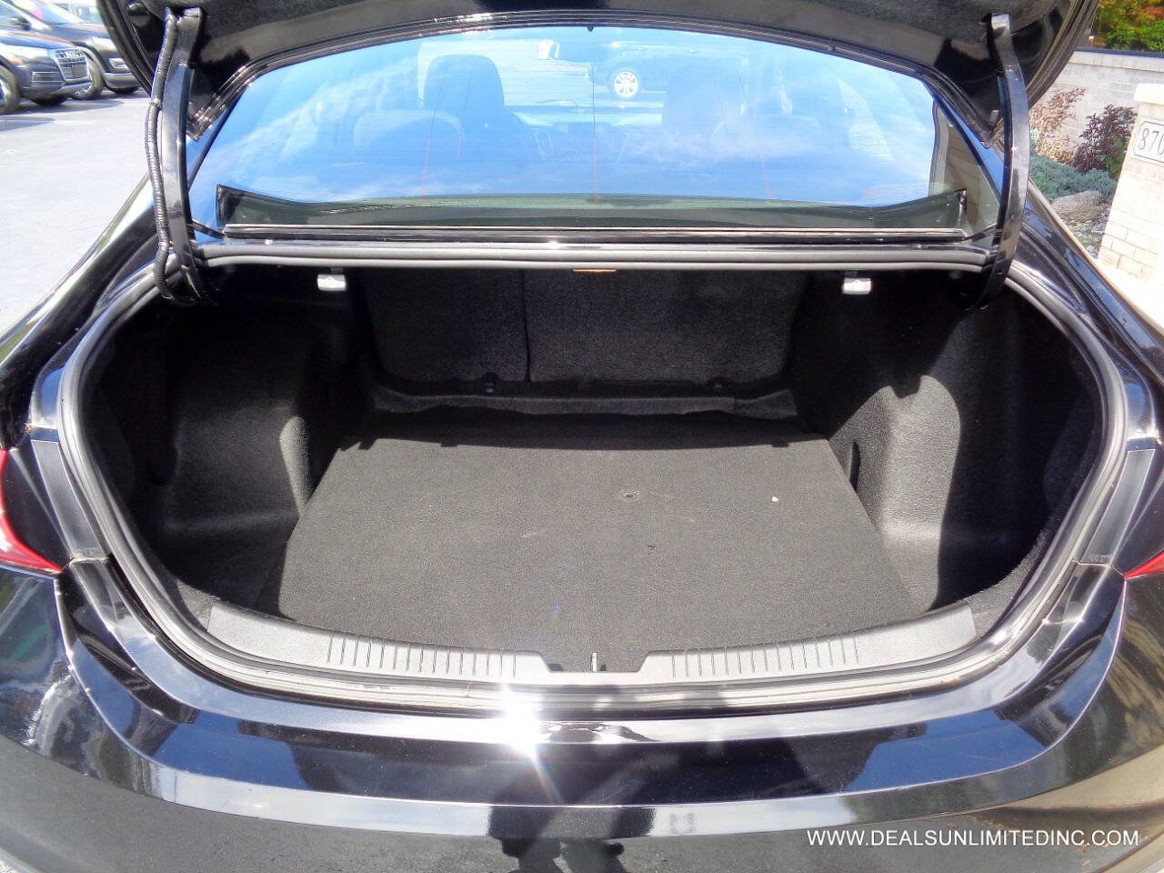 Used 2022 Chevrolet Malibu LT image 20