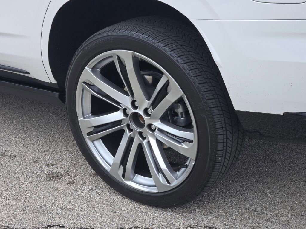 Used 2025 Cadillac Escalade Sport w/ Touring Package image 17