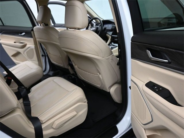 Used 2022 Jeep Grand Cherokee L Limited image 21