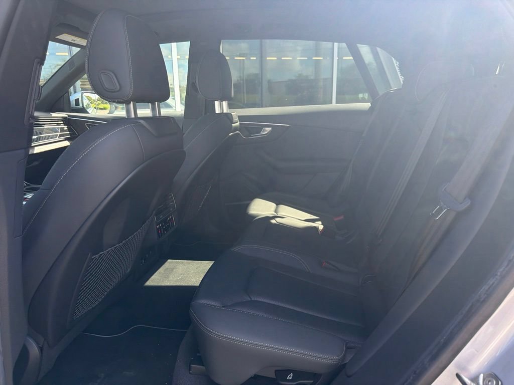 Used 2021 Audi Q8 Premium Plus AWD/4WD image 8