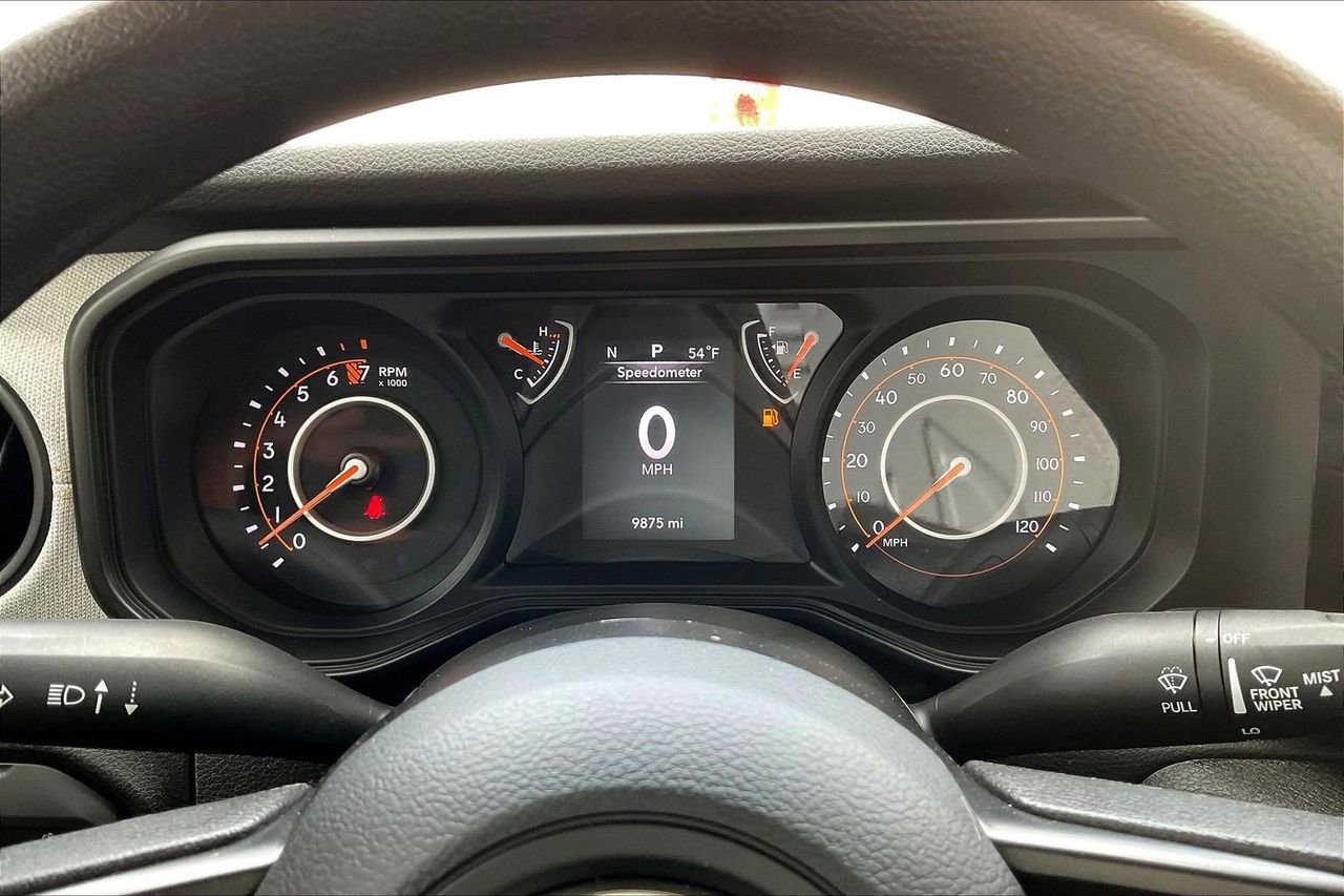 Certified 2025 Jeep Gladiator Sport image 11