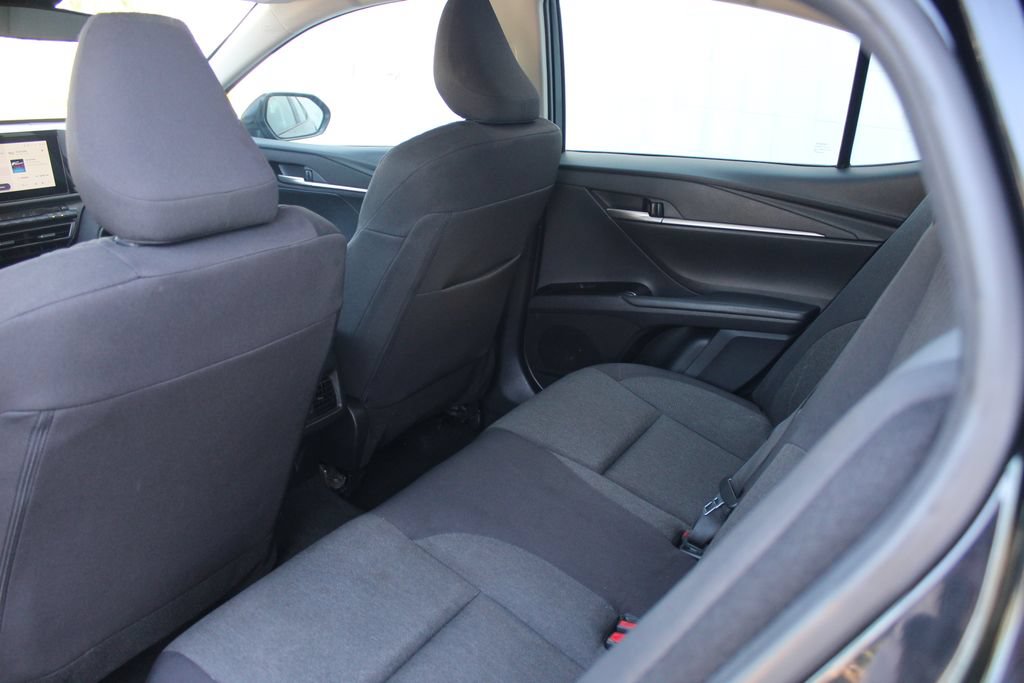 Used 2025 Toyota Camry LE FWD image 35