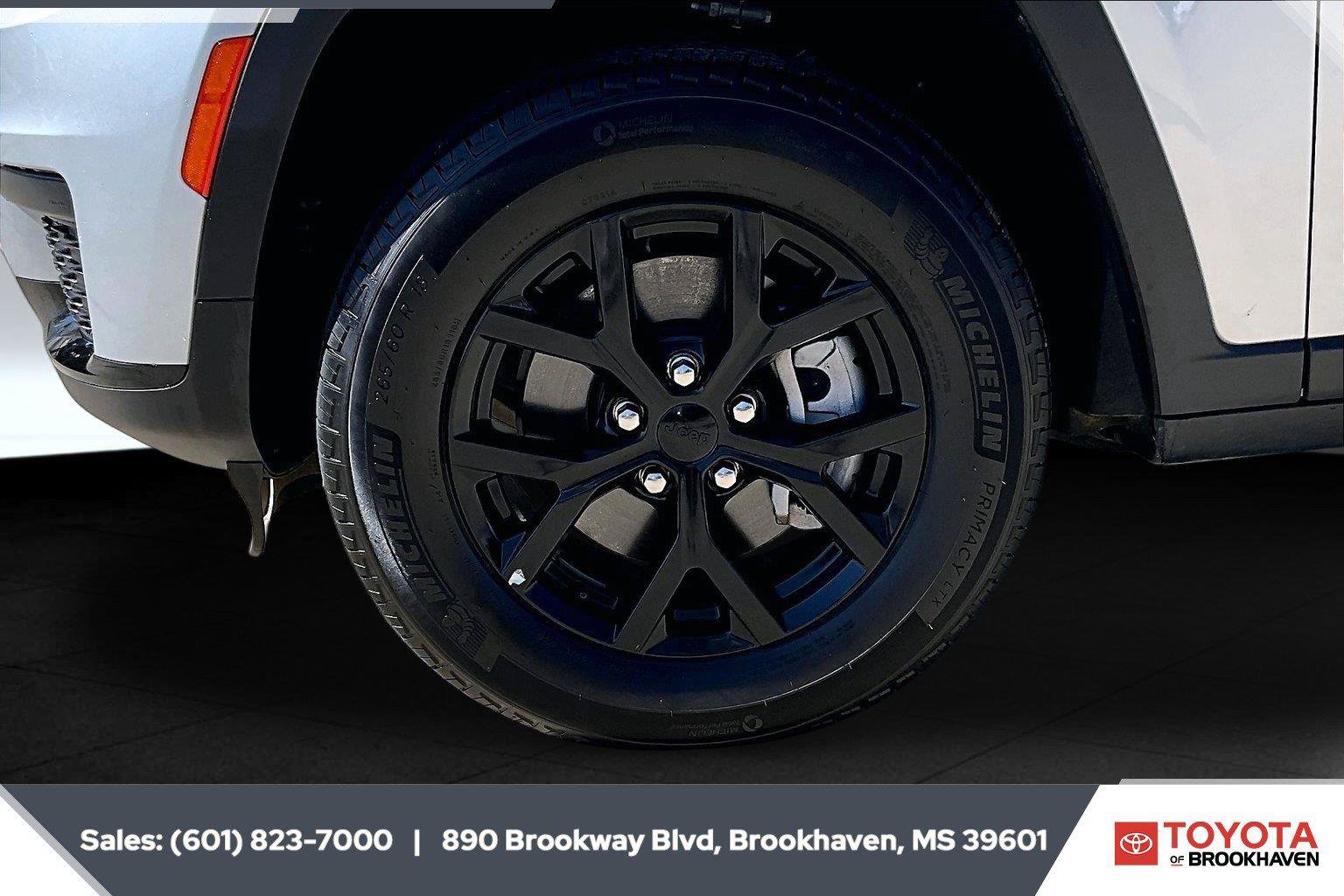 Used 2025 Jeep Grand Cherokee L Altitude RWD image 7