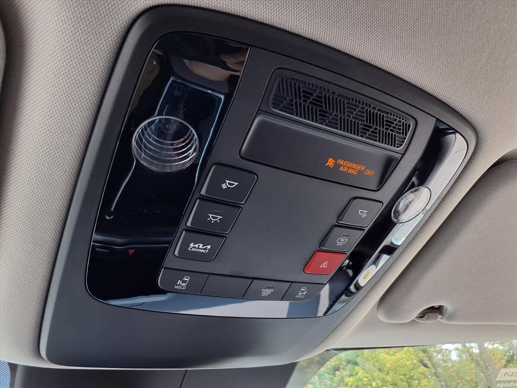 New 2026 Kia Carnival LX image 23