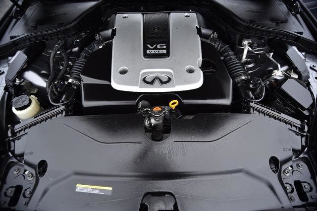 Used 2015 INFINITI Q50 Premium w/ Navigation Package image 25