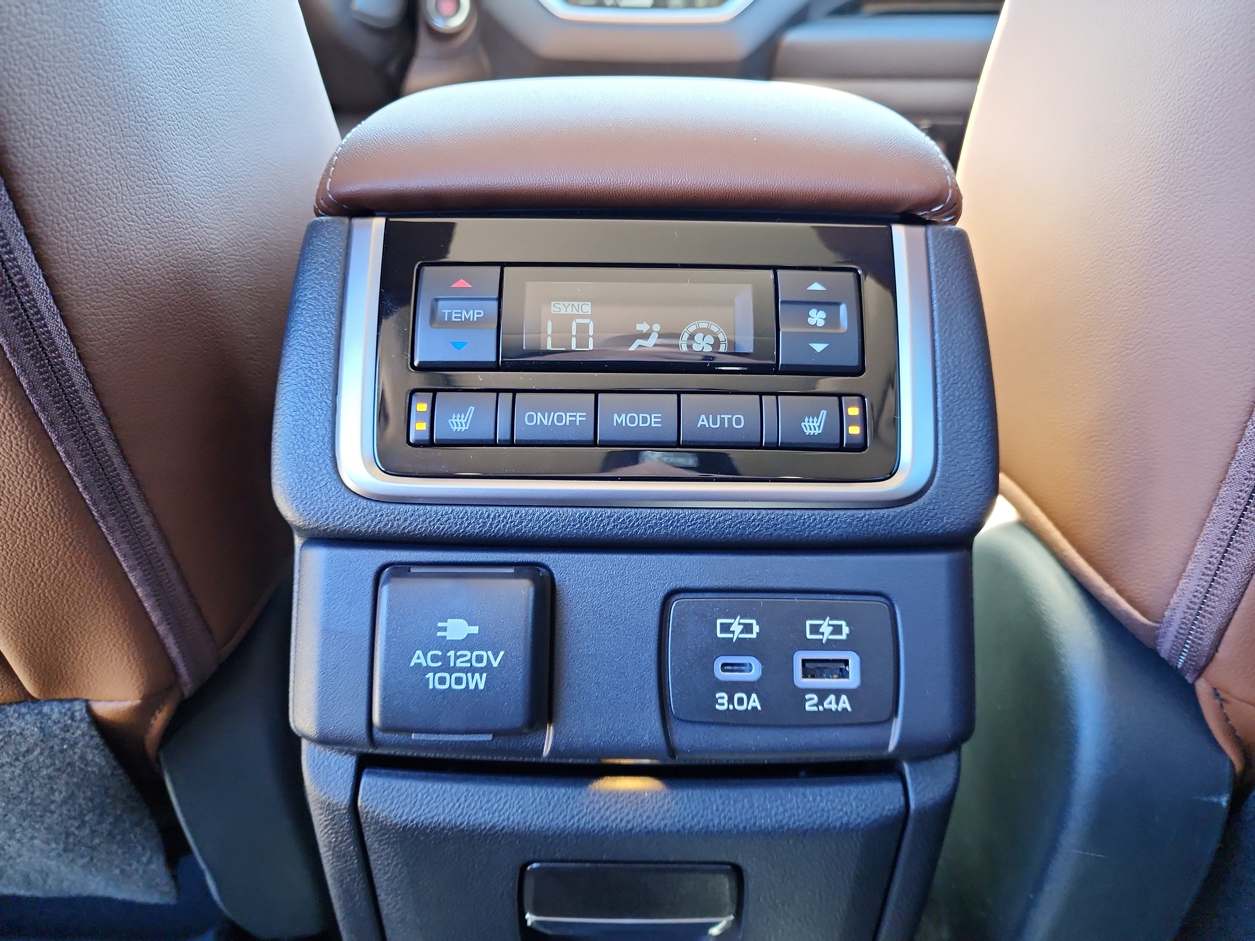 New 2025 Subaru Ascent Touring image 9