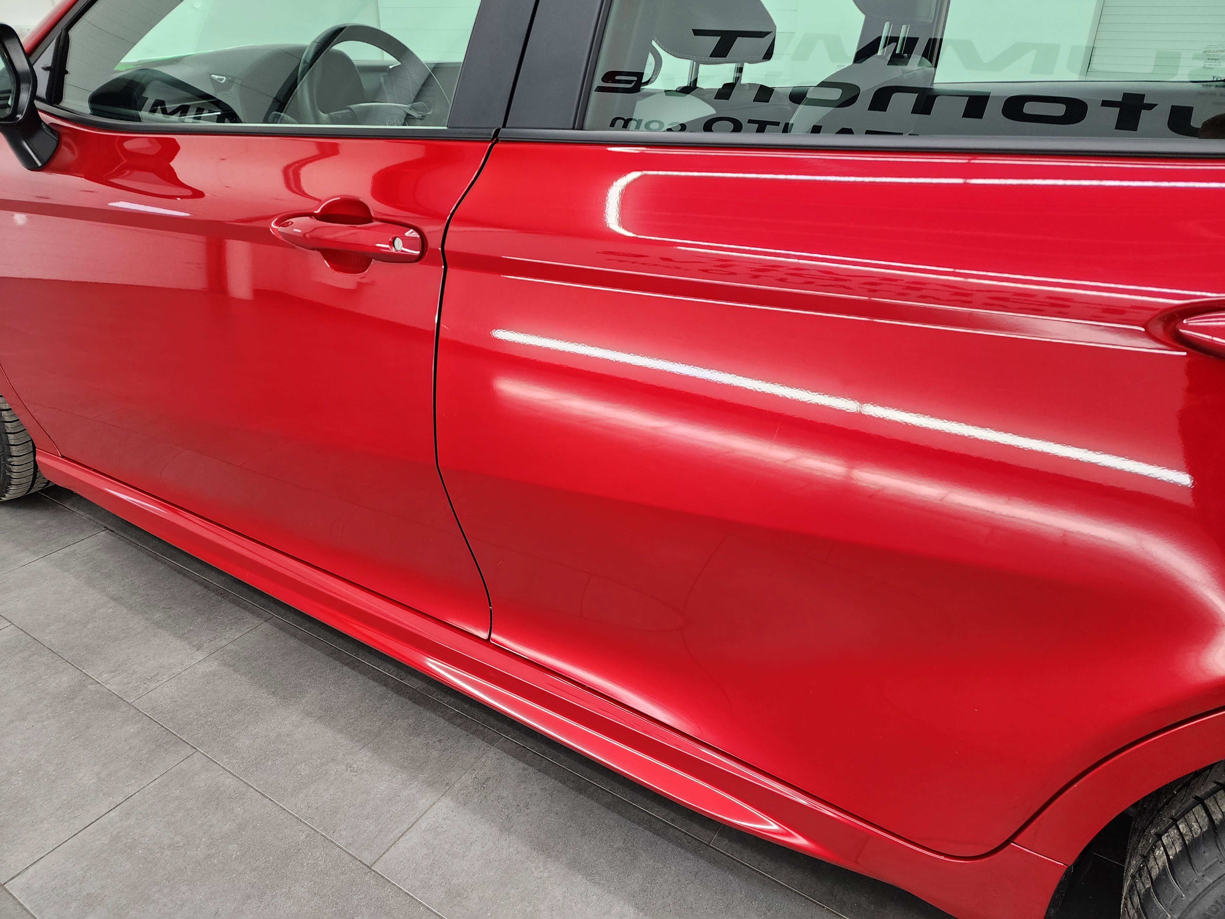 Used 2025 Toyota Camry SE image 33