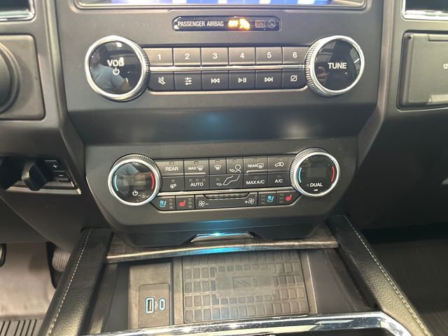 Used 2021 Ford Expedition Max Limited AWD/4WD image 37