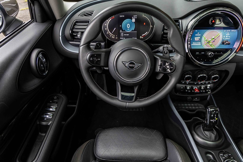 Used 2024 MINI Cooper Clubman S w/ Signature Upholstery Package image 14
