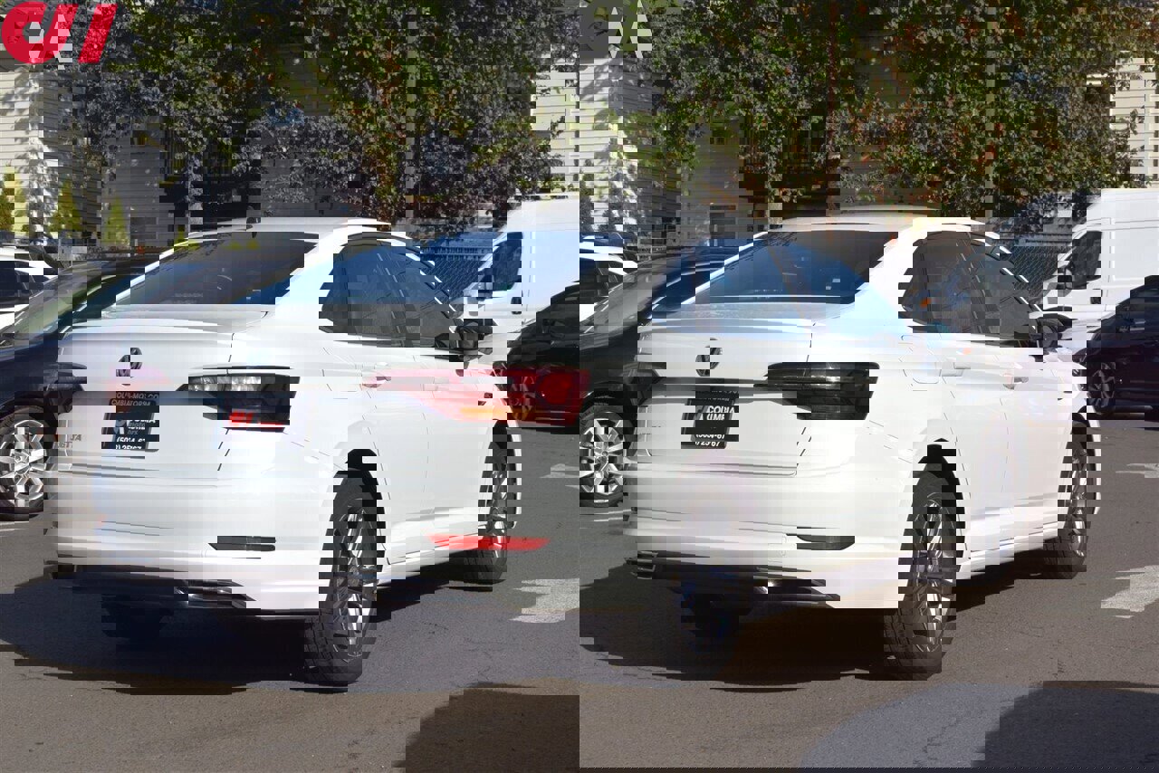 Used 2019 Volkswagen Jetta R-Line image 5