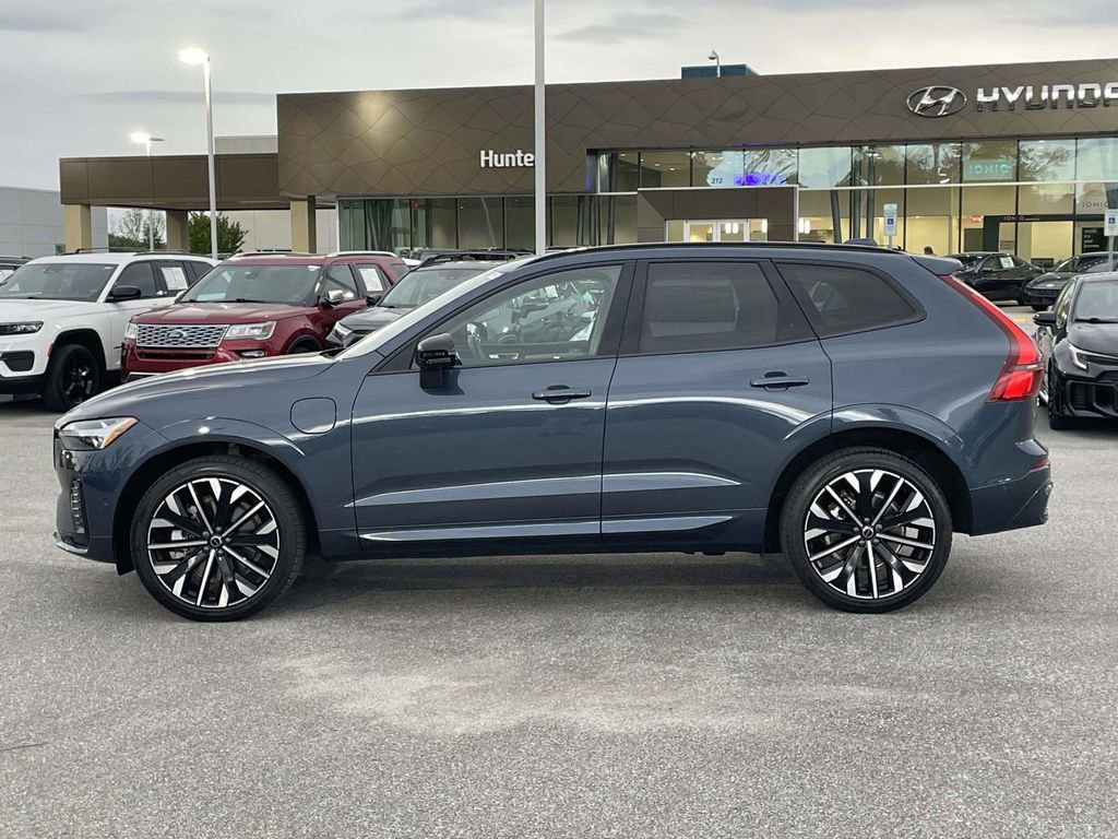 Used 2026 Volvo XC60 T8 Ultra w/ Protection Package Premier AWD/4WD image 25