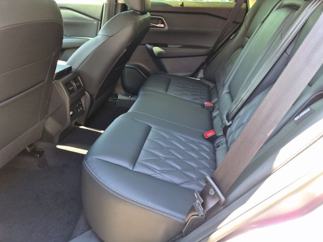 New 2026 Nissan Rogue Platinum AWD/4WD image 13
