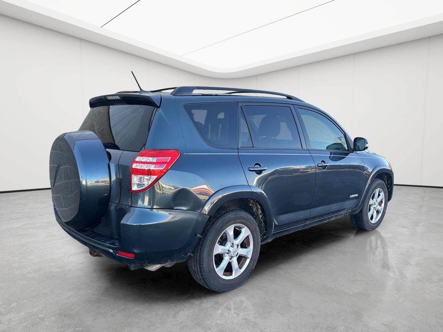 Used 2010 Toyota RAV4 Limited w/ Limited Extra Value Pkg FWD image 3