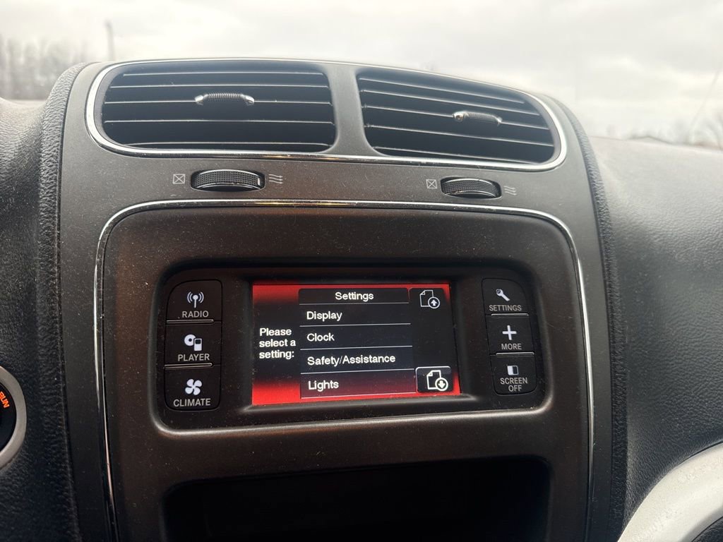 Used 2020 Dodge Journey SE image 24