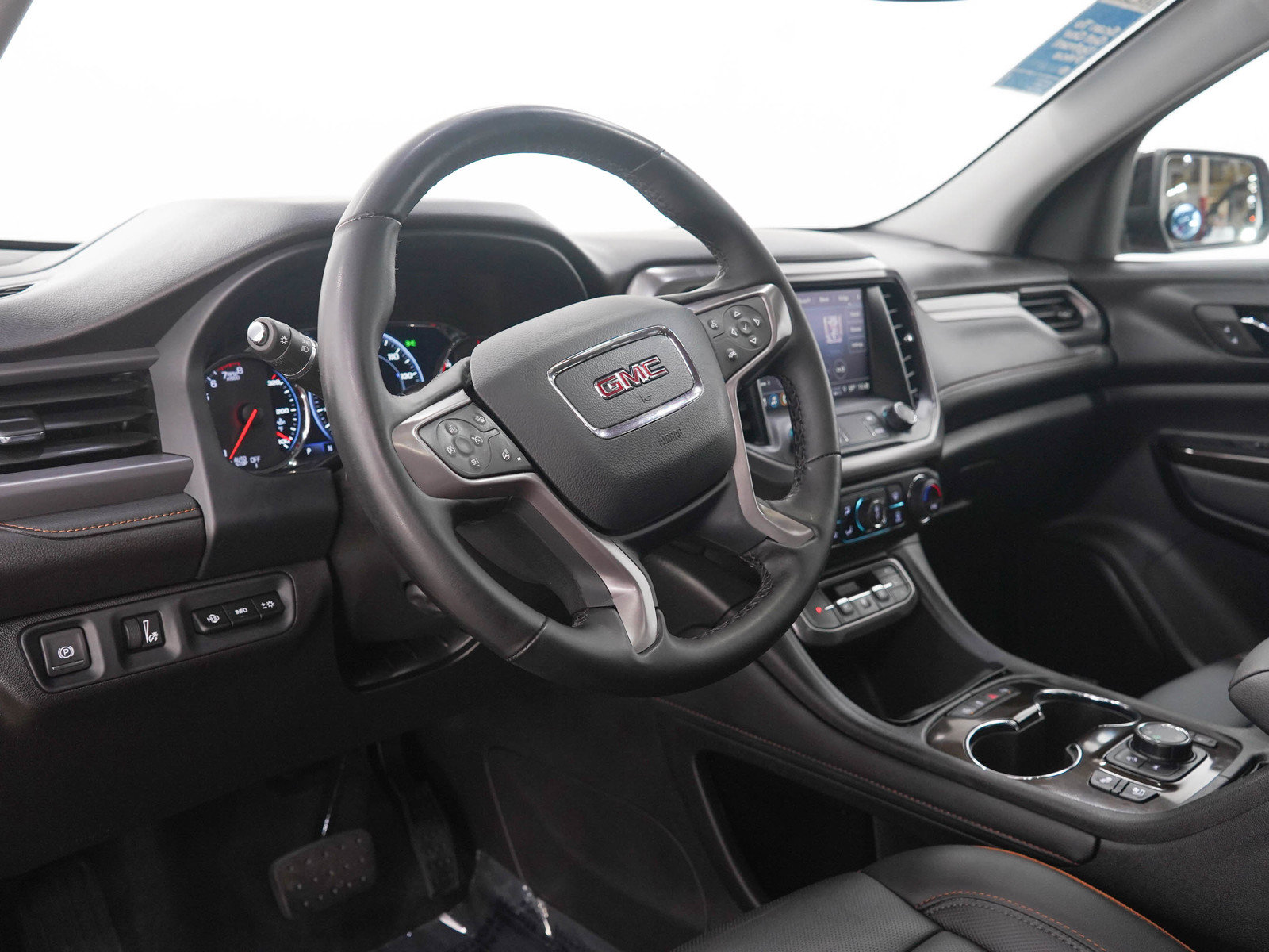 Used 2023 GMC Acadia AT4 w/ Technology Package AWD/4WD image 27
