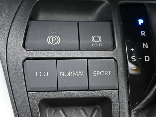 Used 2019 Toyota RAV4 XLE Premium image 34