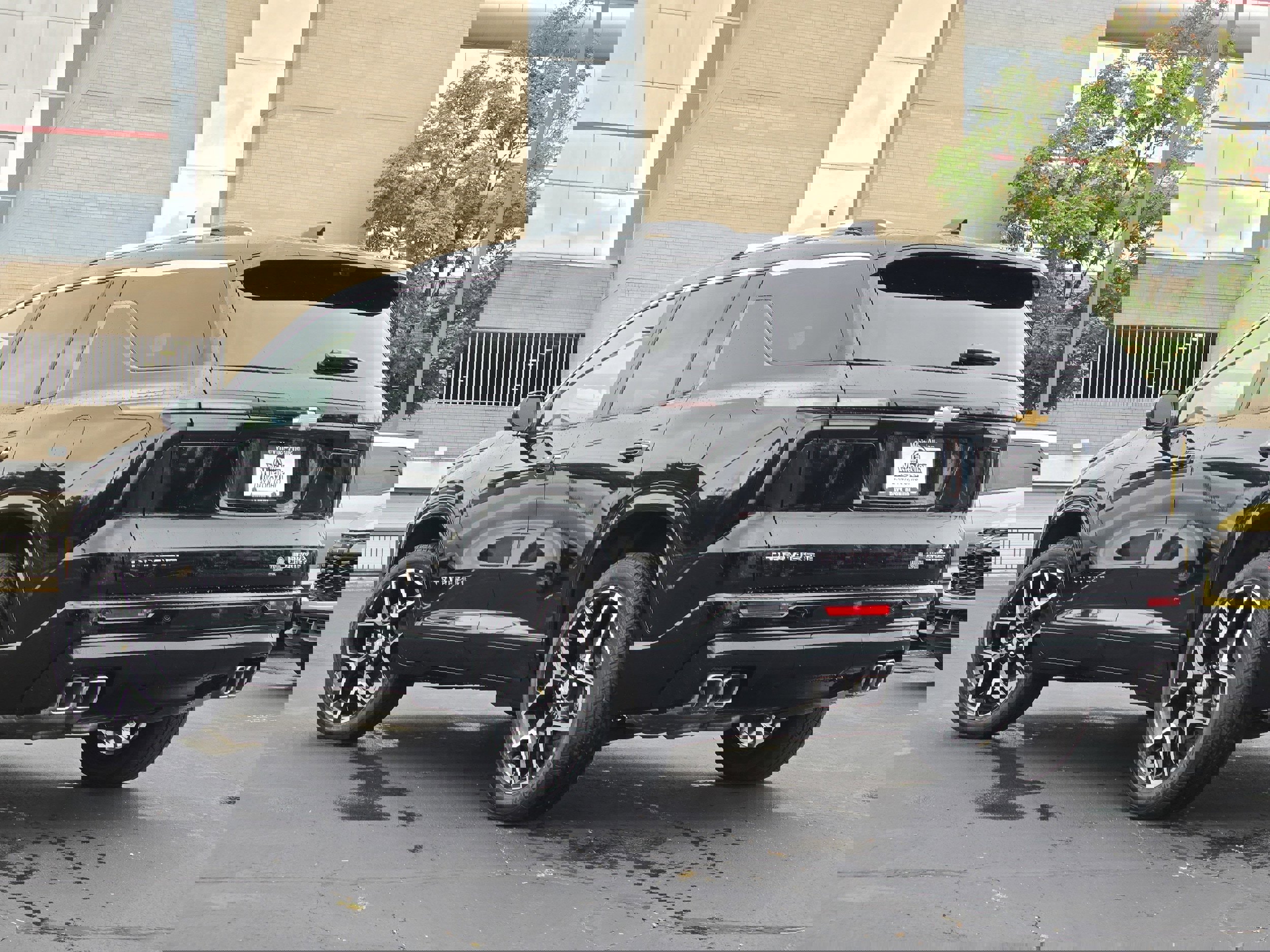 New 2026 Chevrolet Traverse High Country w/ LPO, Floor Liner Package image 11