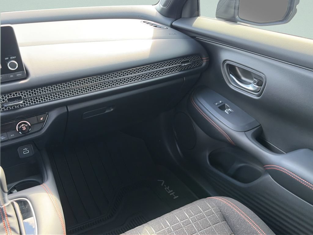 Used 2024 Honda HR-V Sport image 15