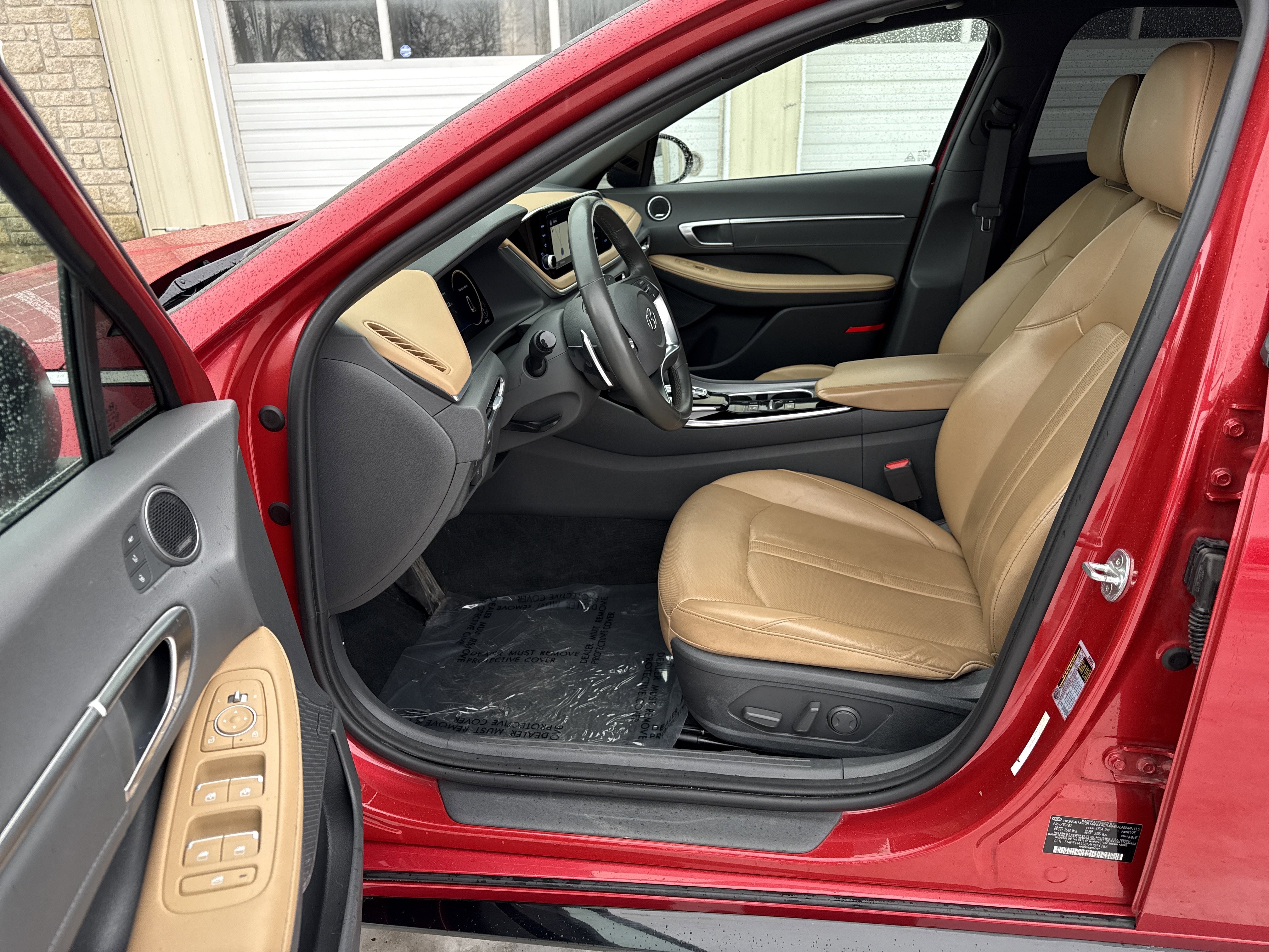 Used 2021 Hyundai Sonata Limited w/ Preferred Accessory Package image 14