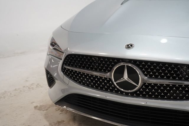 Used 2025 Mercedes-Benz CLA 250 image 11