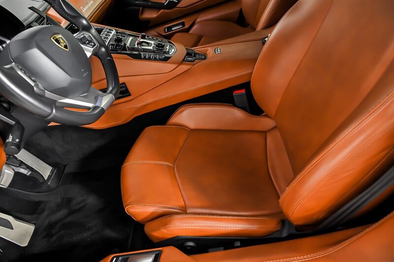 Used 2017 Lamborghini Aventador LP 700-4 AWD/4WD image 21