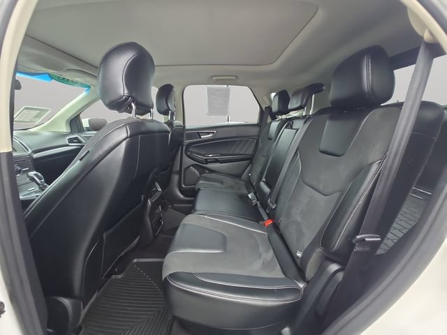 Used 2016 Ford Edge Sport w/ Technology Package AWD/4WD image 12