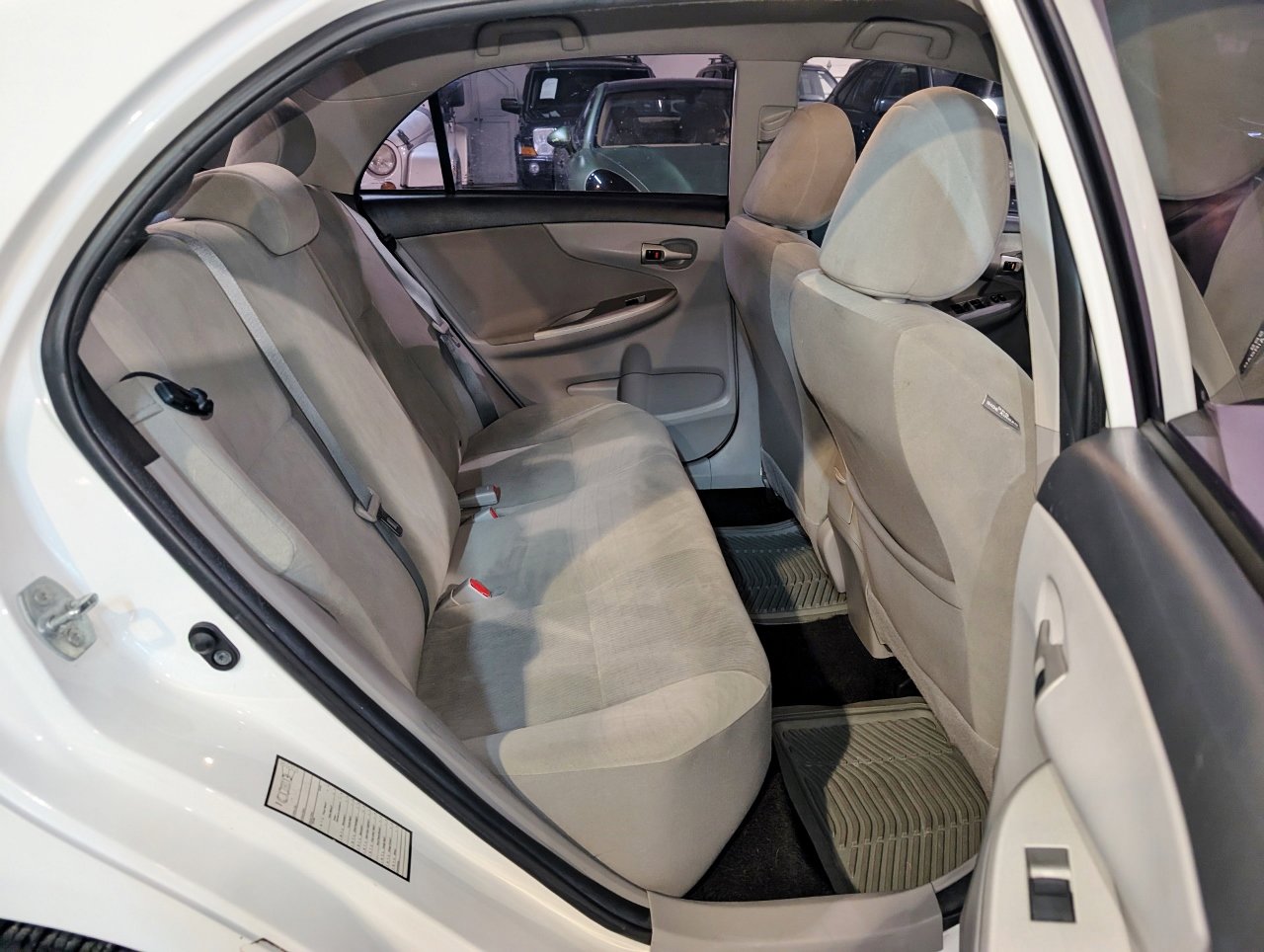 Used 2012 Toyota Corolla LE image 23