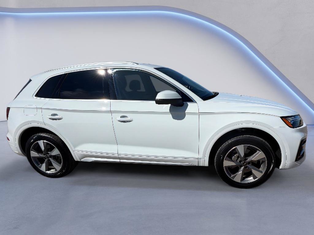 Used 2023 Audi Q5 2.0T Premium Plus w/ Premium Plus Package AWD/4WD image 4