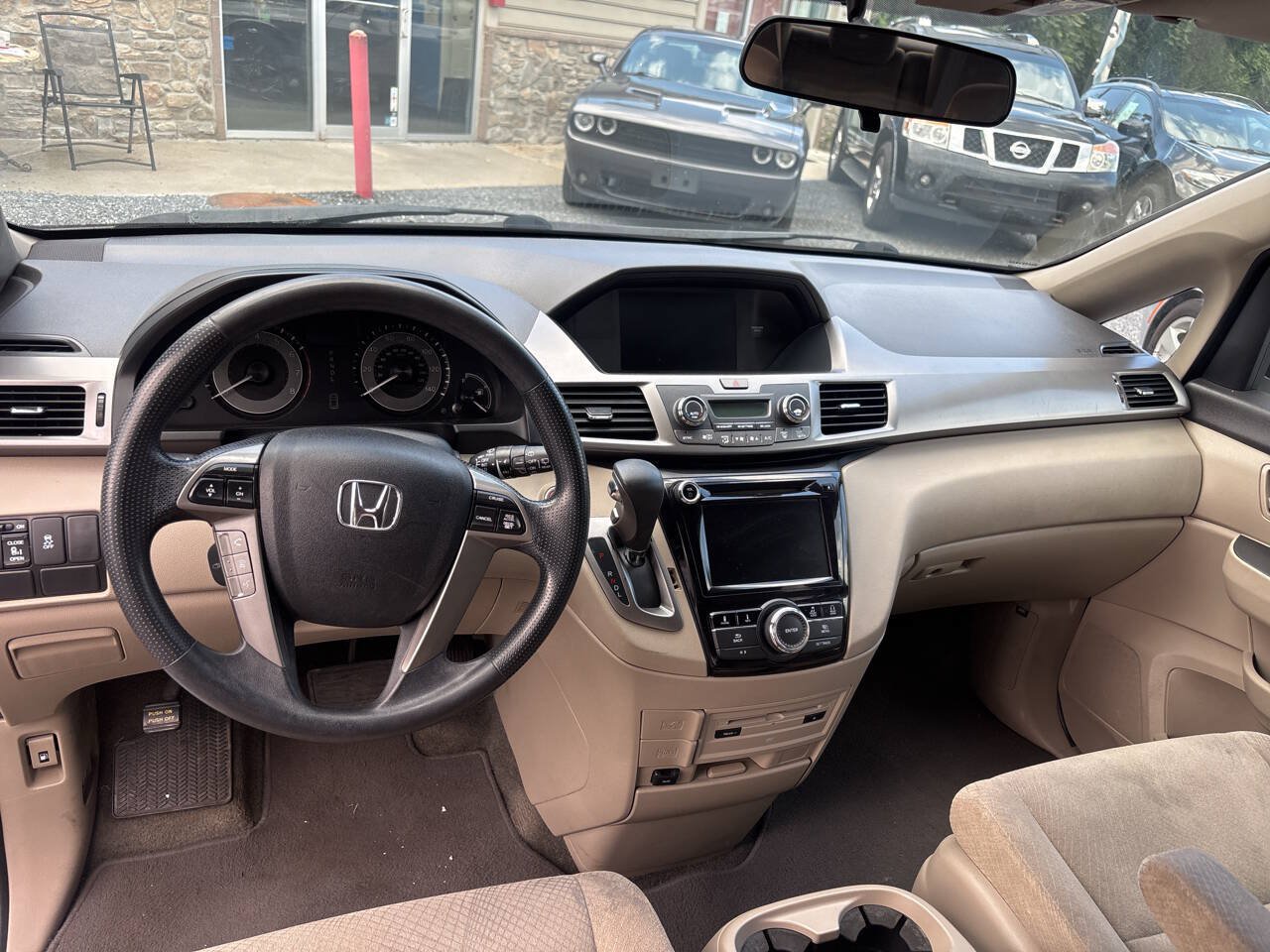 Used 2016 Honda Odyssey SE image 14