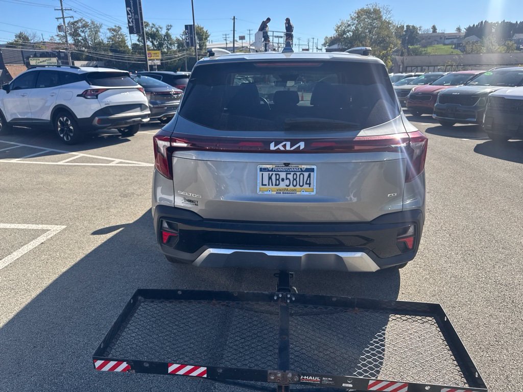 Certified 2024 Kia Seltos EX AWD/4WD image 6