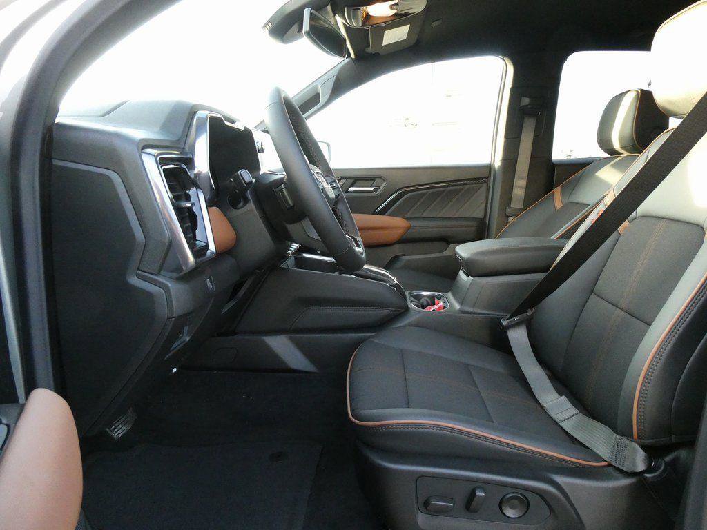 New 2026 GMC Canyon AT4 w/ Nightfall Essentials Package AWD/4WD image 16