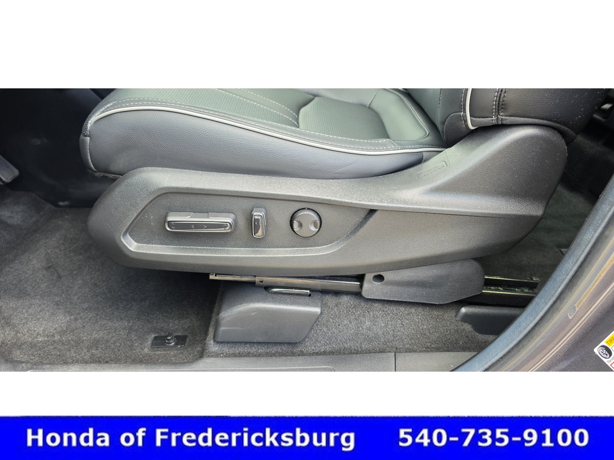 Certified 2025 Honda Pilot Elite image 46