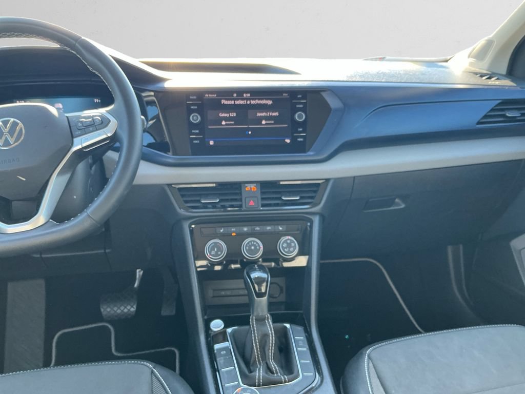 Used 2023 Volkswagen Taos SE w/ Panoramic Sunroof Package AWD/4WD image 11