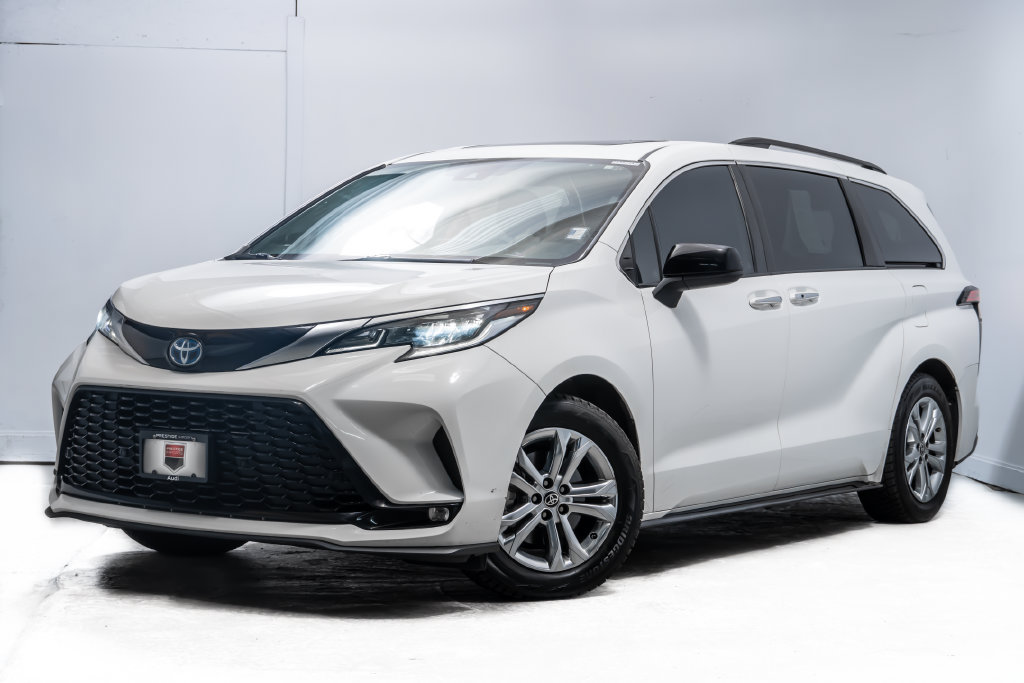 Used 2022 Toyota Sienna XSE w/ XSE Plus Package