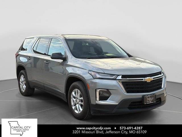 Used 2023 Chevrolet Traverse LS w/ LPO, Floor Liner Package AWD/4WD image 1