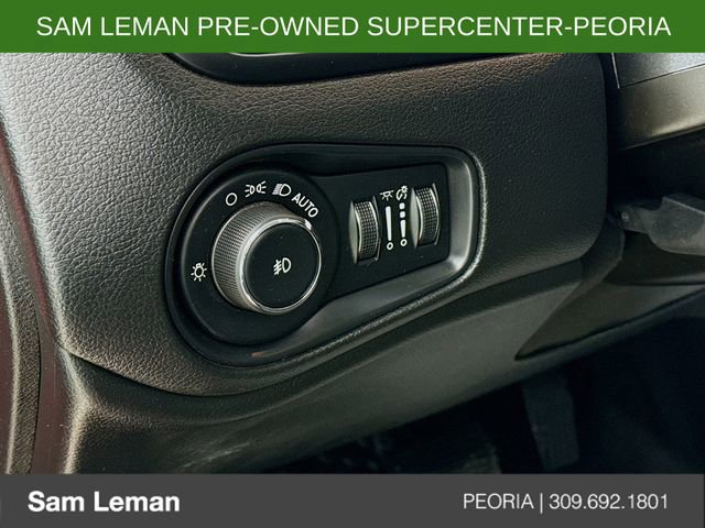 Used 2020 Jeep Renegade Latitude w/ Cold Weather Group image 10