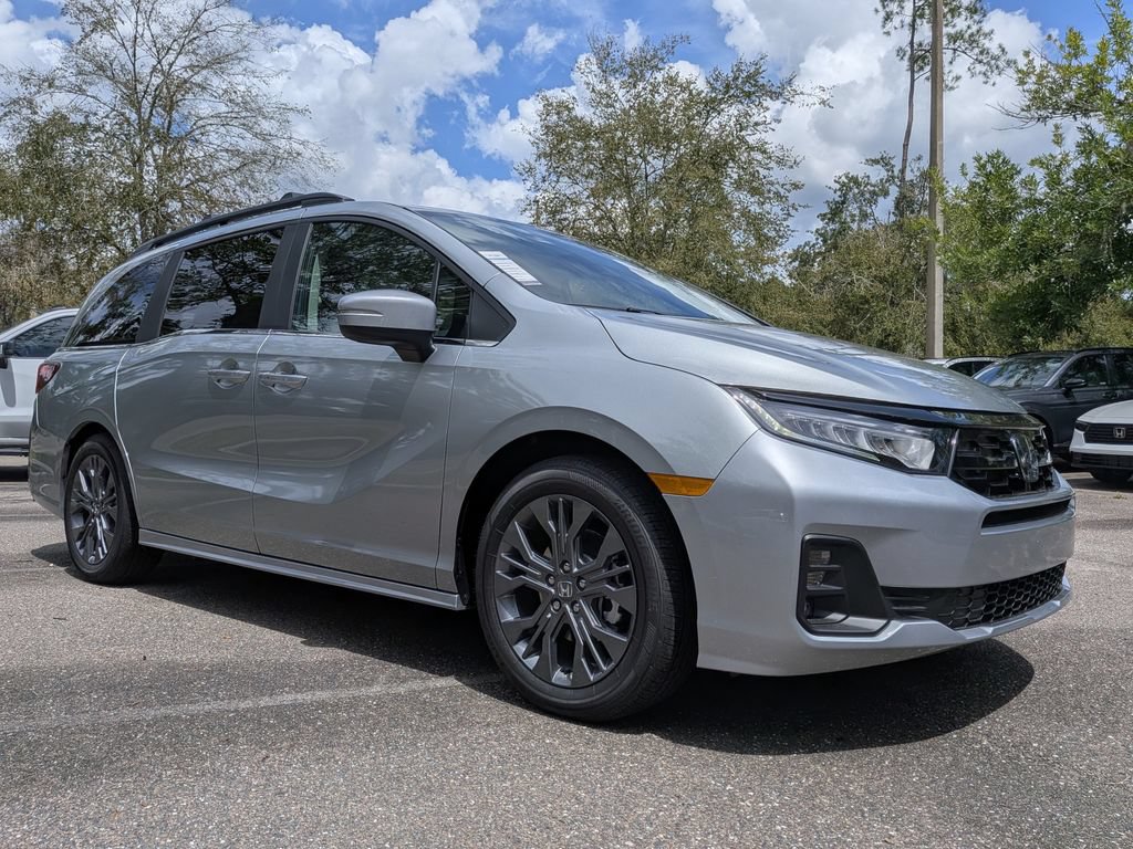 New 2026 Honda Odyssey Touring image 2
