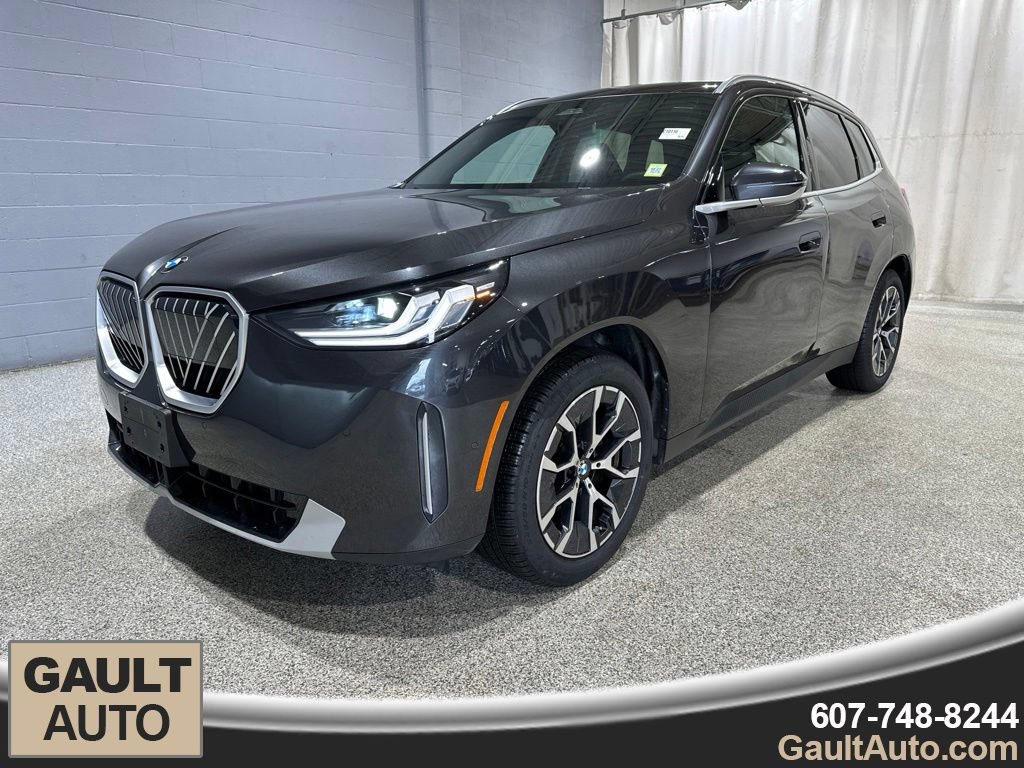 Used 2025 BMW X3 xDrive30i w/ Convenience Package AWD/4WD image 4