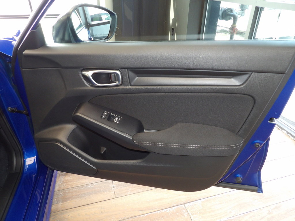 Used 2023 Honda Civic Sport image 12