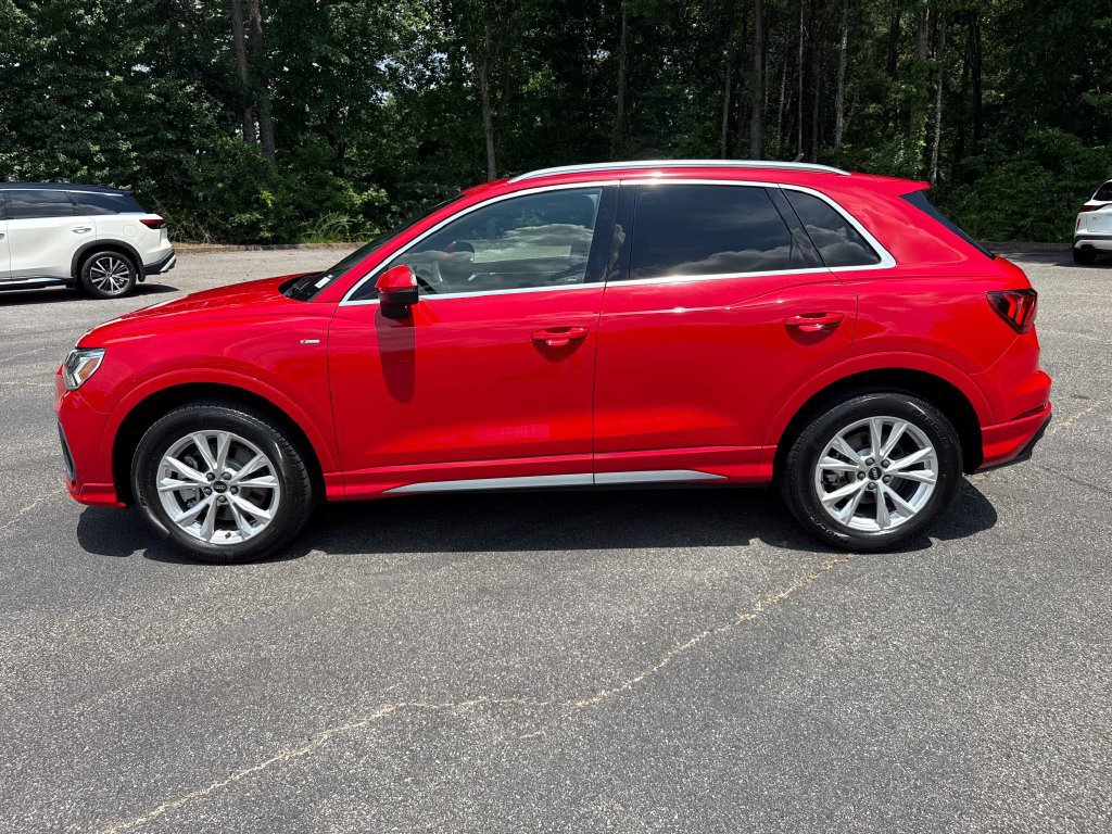 Used 2022 Audi Q3 2.0T Premium Plus w/ Premium Plus Package AWD/4WD image 9