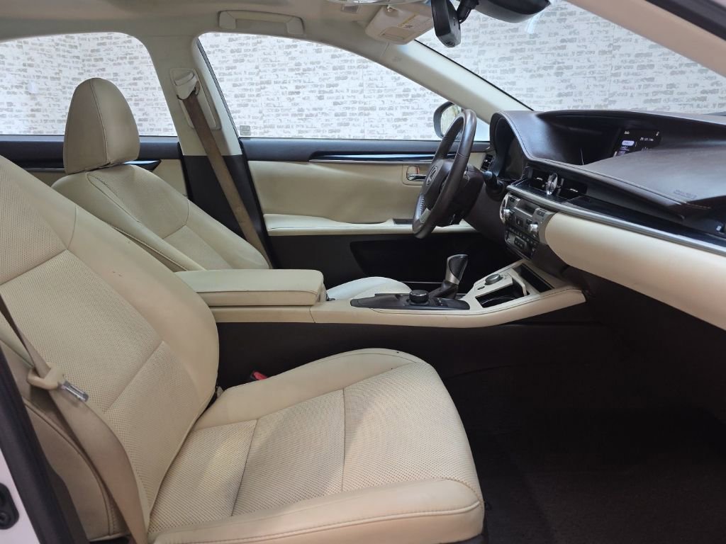 Used 2018 Lexus ES 350 w/ Accessory Package 2 image 9